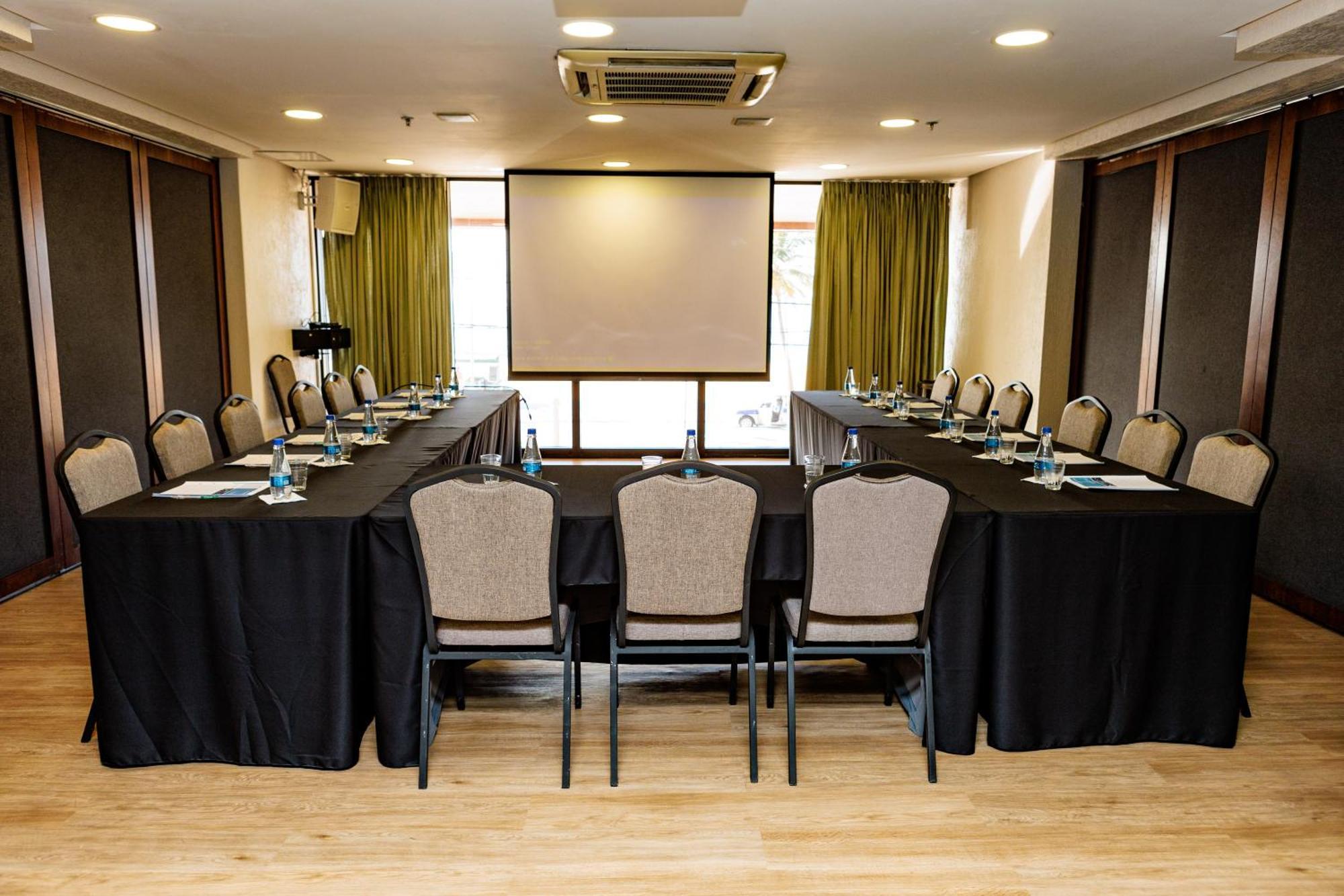 Quality Suites Vila Velha Vila Velha  Eksteriør billede